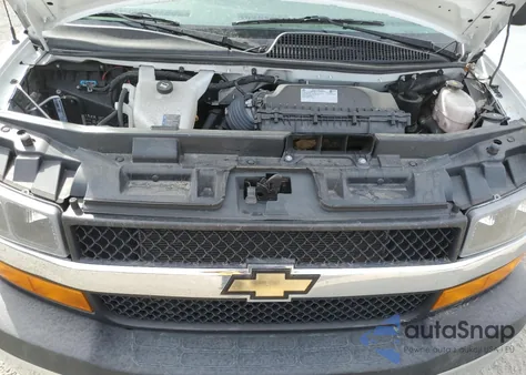 2021 Chevrolet Express G2500 из США, поврежденный, VIN 1GCWGAF78M1259125